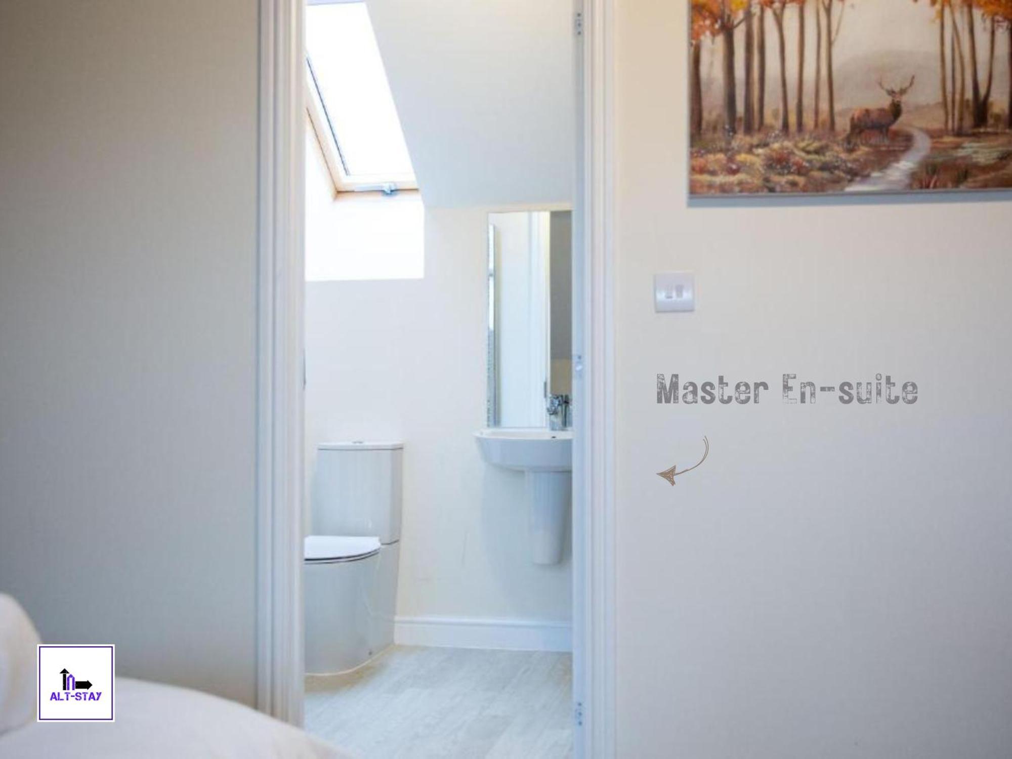 4 Bed 3 Bath - Kirkstall House By Alt-Stay Accommodation - Ideal For Contractors & Remote Workers - Long Stays Welcome Wakefield Zewnętrze zdjęcie
